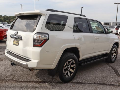 Used 2024 Toyota 4Runner TRD Off-Road image 4