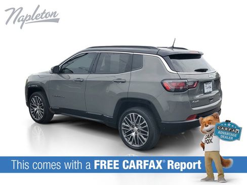 Used 2024 Jeep Compass Limited w/ Elite Group AWD/4WD image 3