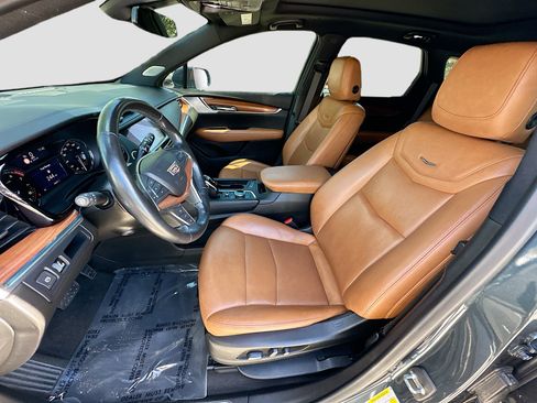 Used 2020 Cadillac XT5 Premium Luxury w/ LPO, Illumination Package image 21