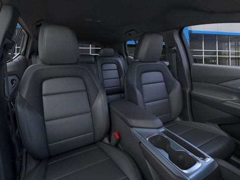 New 2026 Chevrolet Equinox EV LT image 16