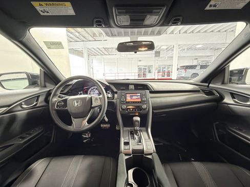 Used 2017 Honda Civic Sport image 22