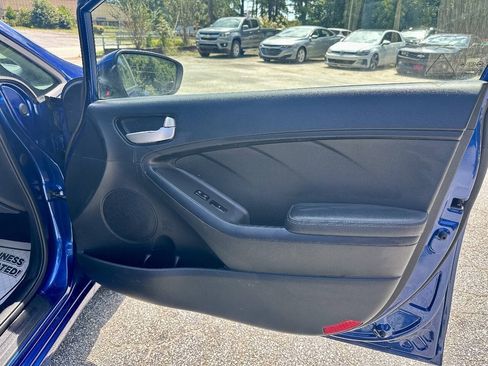 Used 2018 Kia Forte LX FWD image 17