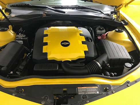 Used 2010 Chevrolet Camaro LT image 26