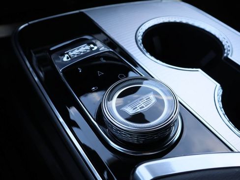 Certified 2024 Cadillac Lyriq Tech AWD/4WD image 19
