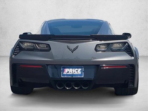Used 2015 Chevrolet Corvette Z06 w/ 3LZ Preferred Equipment Group RWD image 7