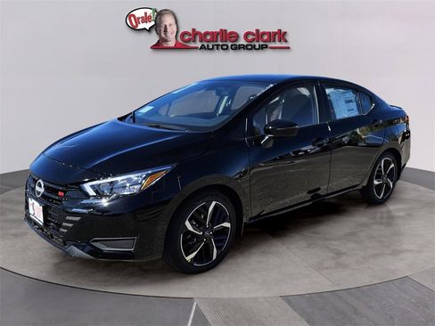 New 2025 Nissan Versa SR w/ Trunk Package image 1