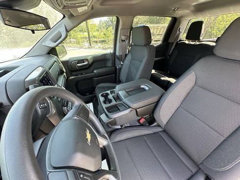 New 2025 Chevrolet Silverado 1500 Custom image 13