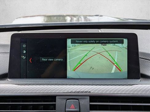 Used 2018 BMW M4 Convertible image 13