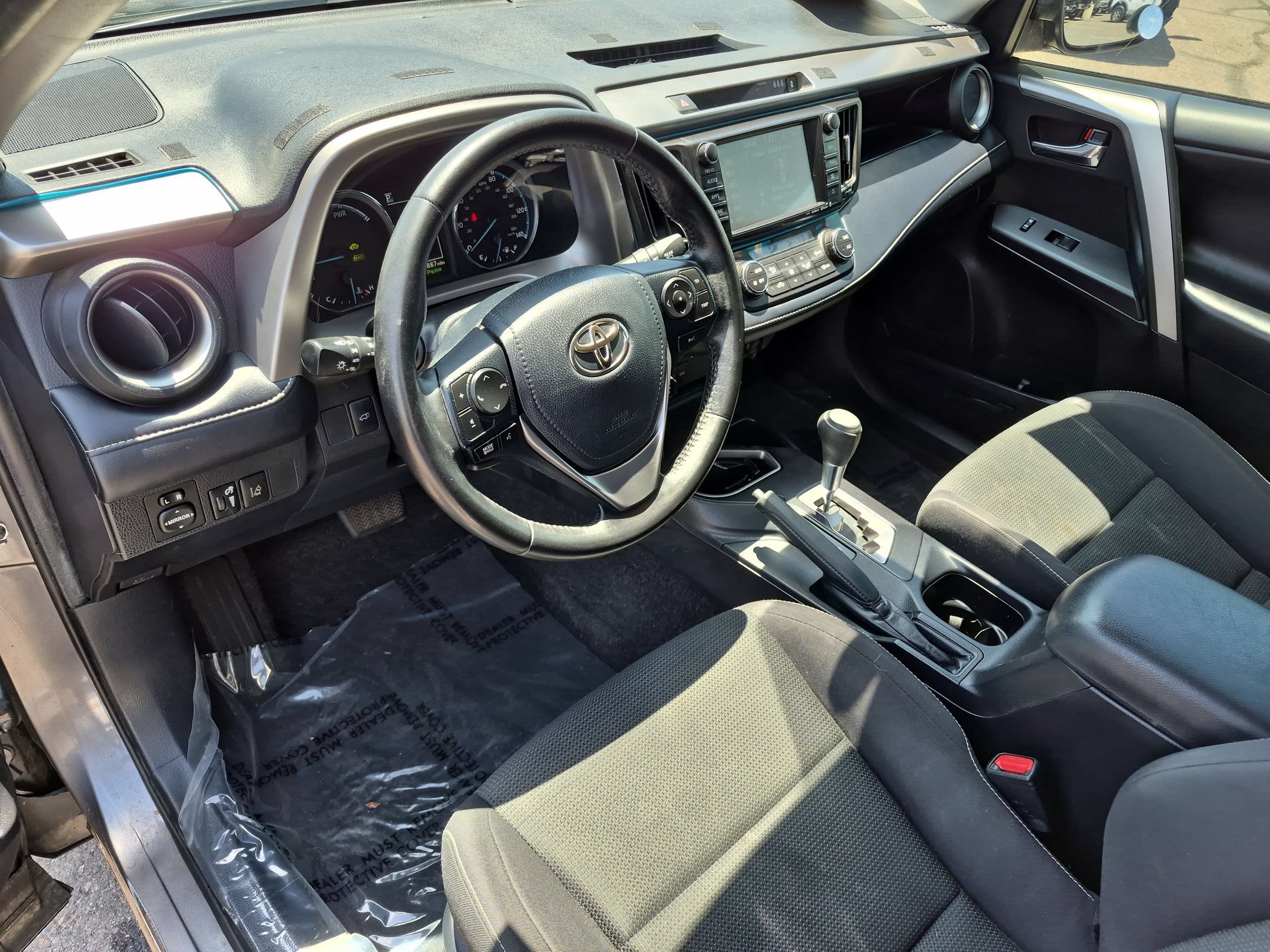 Used 2017 Toyota RAV4 XLE w/ Convenience Package AWD/4WD image 13
