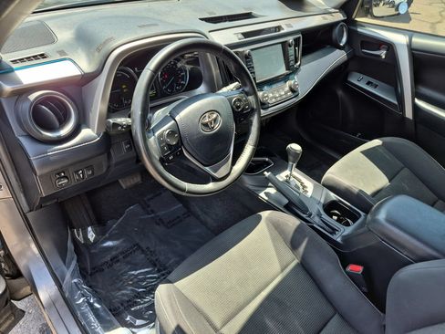 Used 2017 Toyota RAV4 XLE w/ Convenience Package AWD/4WD image 13