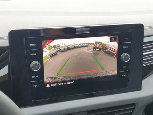 New 2025 Volkswagen Jetta SE image 20