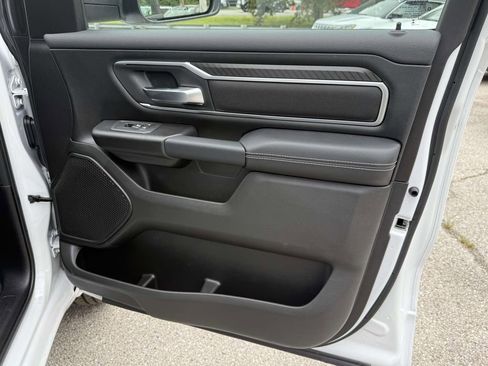 New 2026 RAM 1500 4x4 Crew Cab image 7