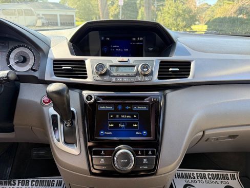 Used 2014 Honda Odyssey EX image 17