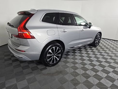 Certified 2023 Volvo XC60 B5 Plus w/ Climate Package image 8