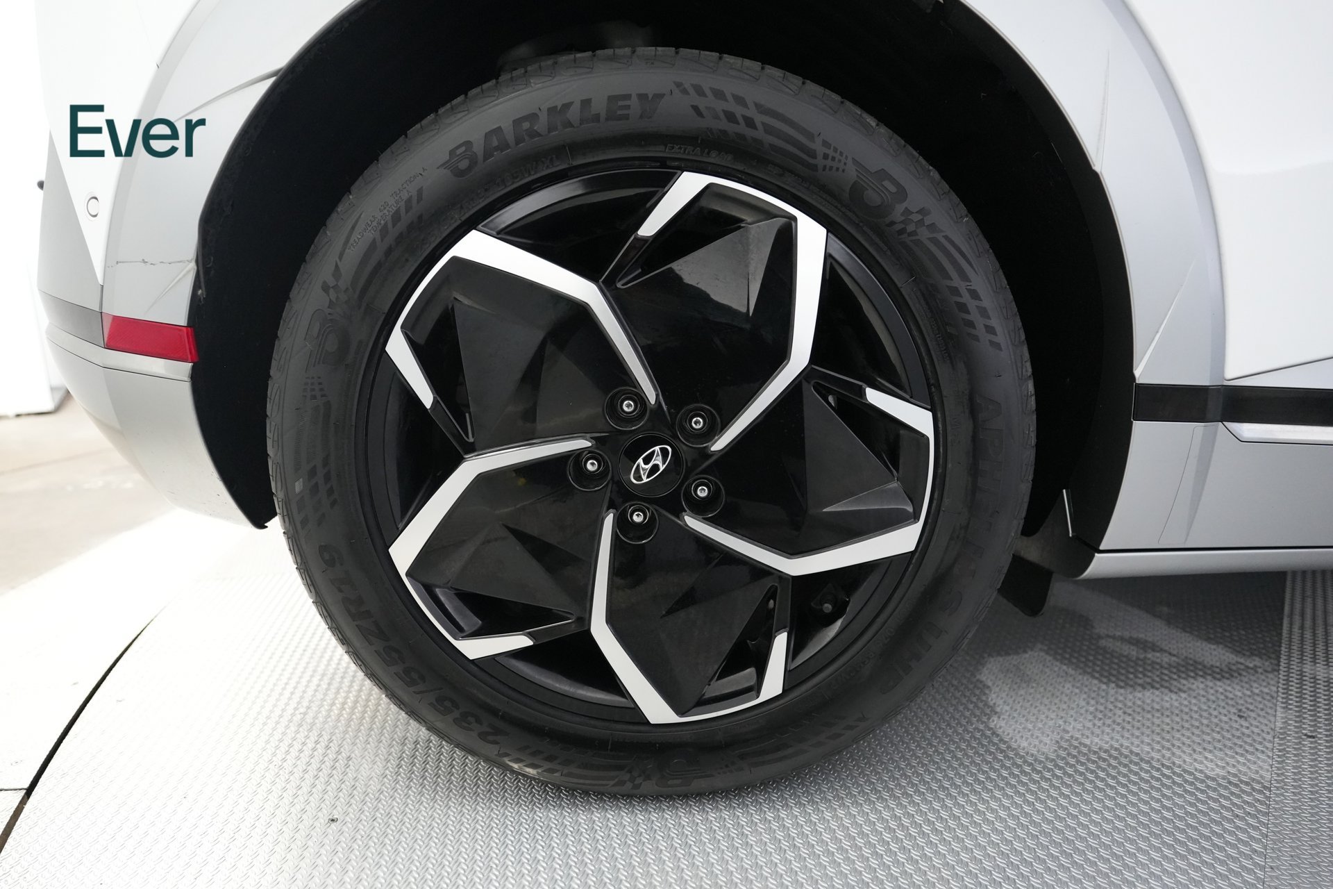 Used 2024 Hyundai Ioniq 5 Limited RWD image 21