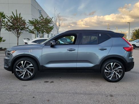 Used 2019 Volvo XC40 T5 R-Design image 7