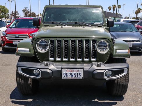 Used 2022 Jeep Wrangler Unlimited Sahara AWD/4WD image 19