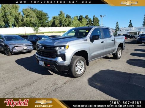 Used 2024 Chevrolet Silverado 1500 LT Trail Boss w/ Convenience Package II image 1