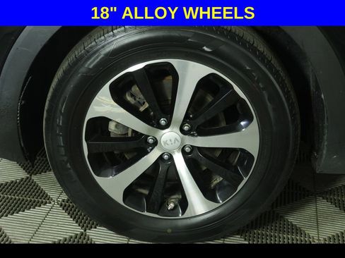 Used 2016 Kia Sorento EX image 6