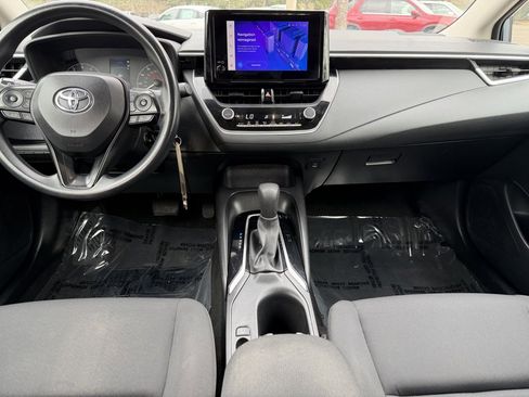 Used 2024 Toyota Corolla LE image 13