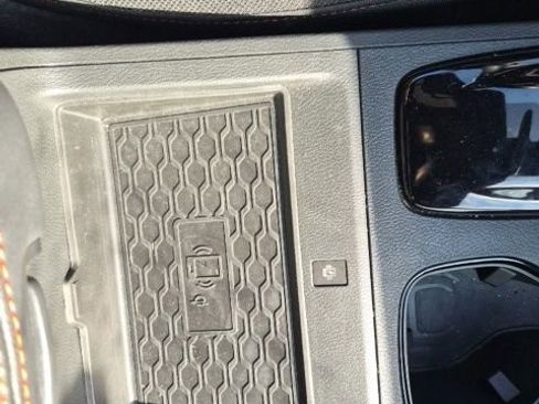 Used 2023 Nissan Frontier PRO-4X w/ Pro Convenience Package AWD/4WD image 22