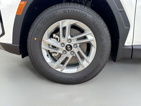 Certified 2025 Hyundai Tucson SE image 29