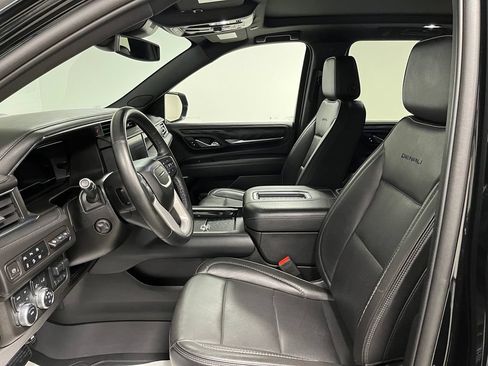 Used 2023 GMC Yukon XL Denali w/ Max Trailering Package AWD/4WD image 23
