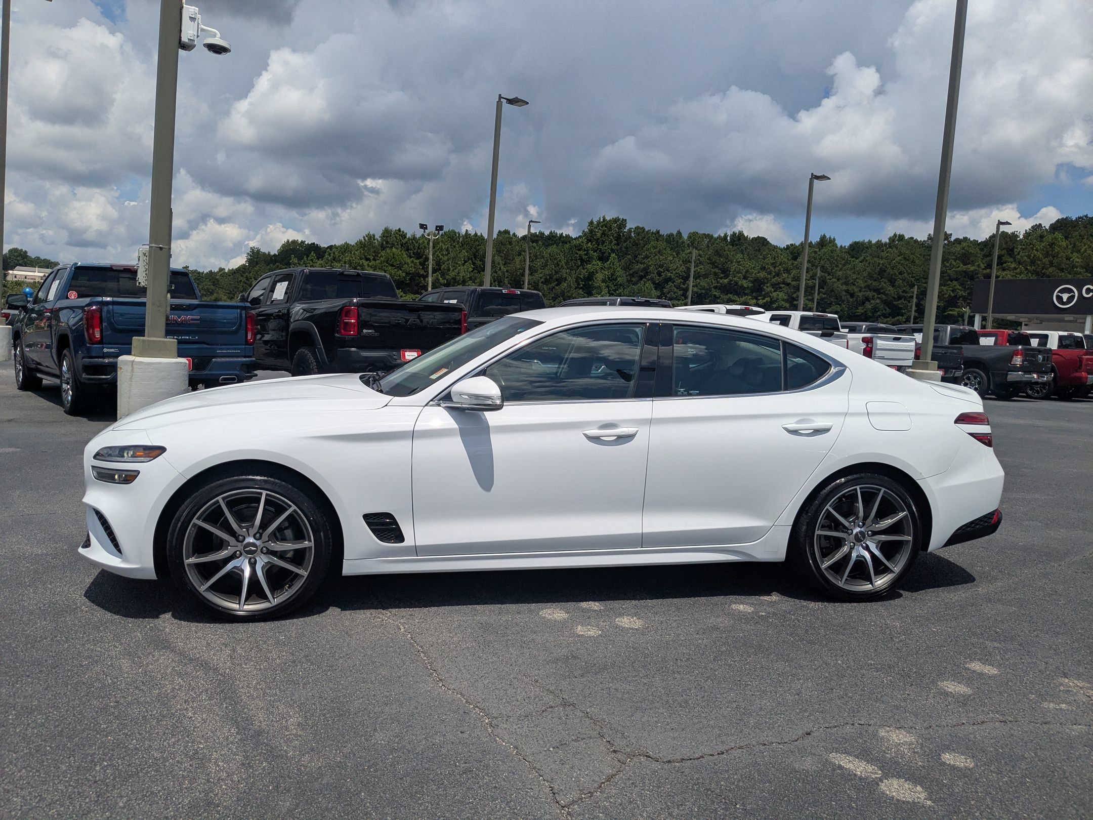 Used 2023 Genesis G70 2.0T AWD/4WD image 8