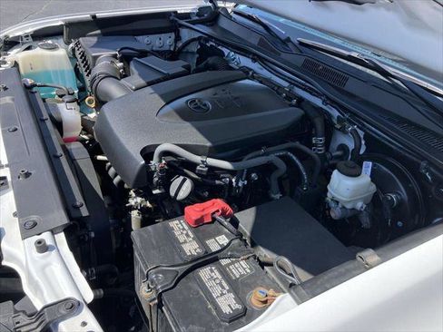 Certified 2022 Toyota Tacoma SR5 w/ Technology Package RWD image 34