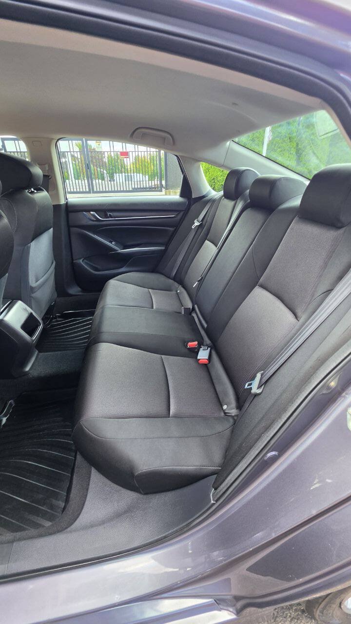Used 2018 Honda Accord LX image 11