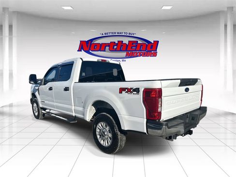 Used 2022 Ford F250 XLT w/ FX4 Off-Road Package image 5