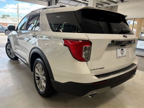 Used 2023 Ford Explorer Limited w/ Limited Technology Package AWD/4WD image 6
