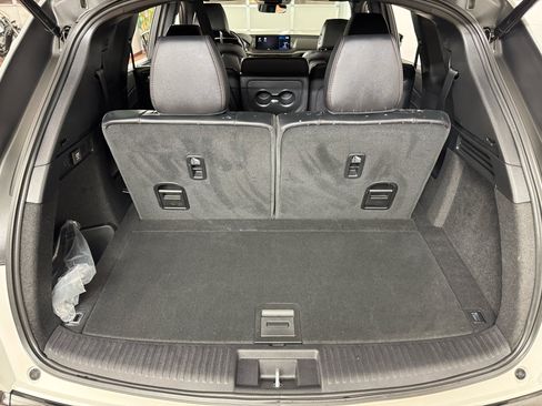 Used 2023 Acura MDX A-Spec image 38