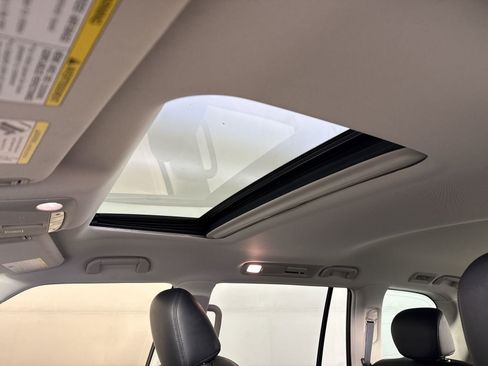 Certified 2022 Nissan Armada SL w/ Cargo Package image 21