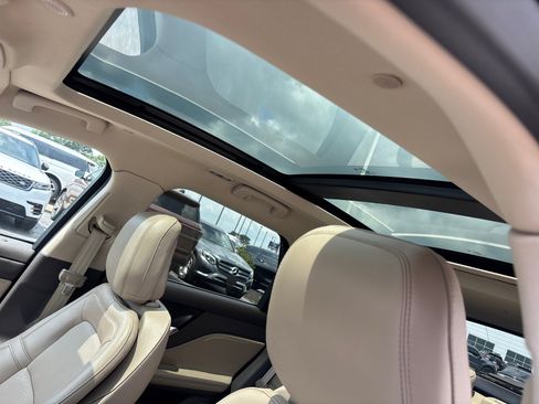 Certified 2020 Lincoln Corsair Reserve w/ Equipment Group 201A AWD/4WD image 25