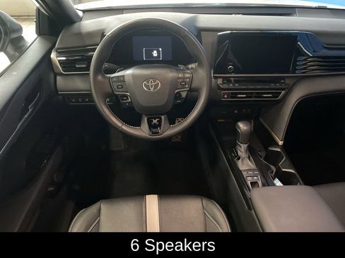 Used 2025 Toyota Camry SE image 5