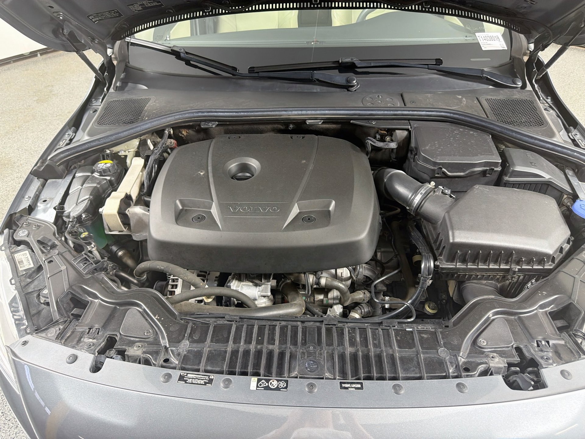 Used 2018 Volvo S60 T5 Dynamic w/ Vision Package FWD image 31