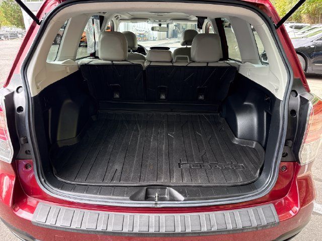 Used 2017 Subaru Forester 2.5i Premium w/ All-Weather Package AWD/4WD image 12
