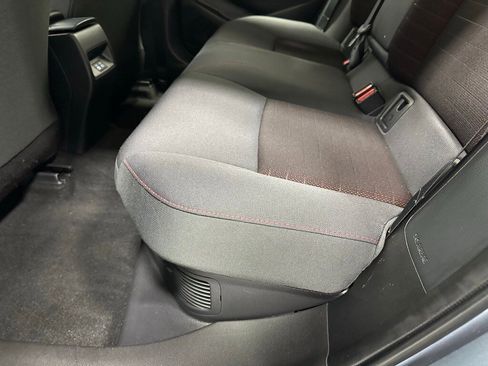 Used 2025 Toyota Corolla SE image 44