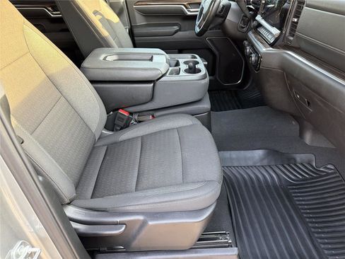 Used 2025 Chevrolet Silverado 1500 LT image 12