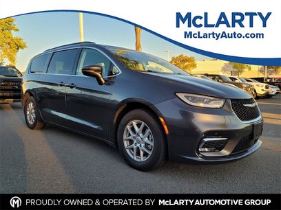 Used 2022 Chrysler Pacifica Touring-L