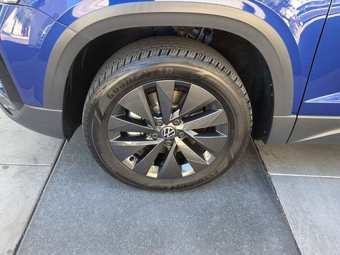 Certified 2023 Volkswagen Taos S FWD image 9