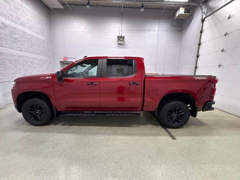 Used 2020 Chevrolet Silverado 1500 LT Trail Boss AWD/4WD image 7