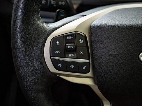 Used 2021 Ford Explorer Limited w/ Equipment Group 301A image 27