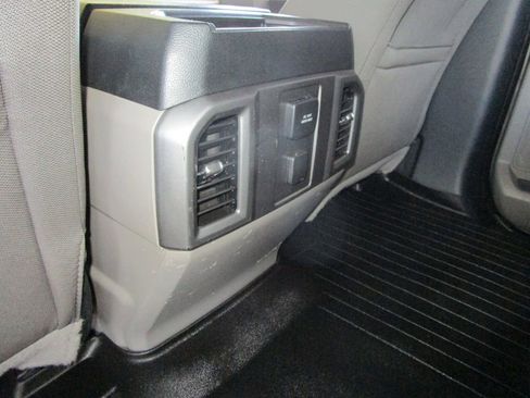 Used 2015 Ford F150 XLT w/ Equipment Group 302A Luxury image 19