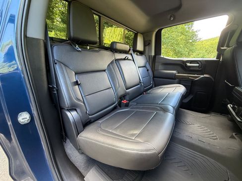 Used 2020 Chevrolet Silverado 1500 LT Trail Boss AWD/4WD image 33