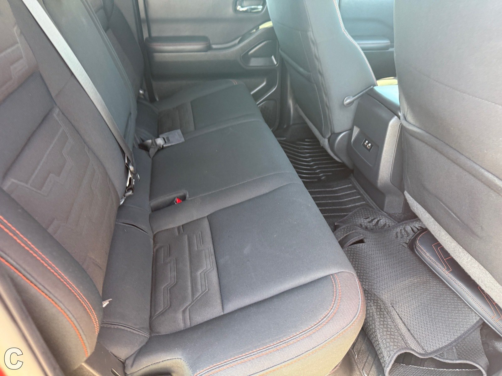 Used 2022 Nissan Frontier Pro-X RWD image 11