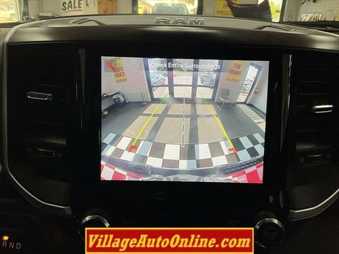 Used 2023 RAM 1500 Big Horn AWD/4WD image 18