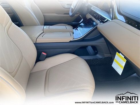 New 2026 INFINITI QX80 Luxe image 11