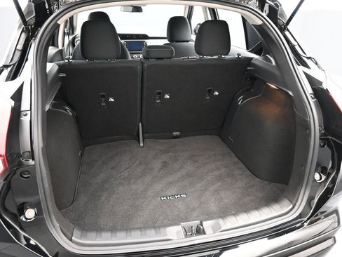 Used 2024 Nissan Kicks SV FWD image 27